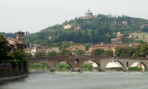 Ponte Pietra, Verona, Italy (Copyright © 2013 Hendrik Böttger / Run International EU)