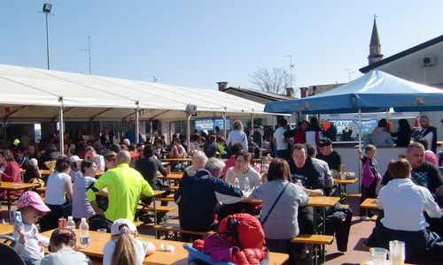 Cjaminade fra Amis, Gonars, Italy - after the run (Copyright © 2017 Hendrik Böttger / runinternational.eu)