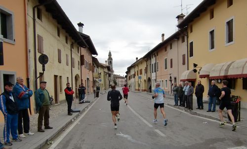 Mezza Maratona Città di Palmanova, Italy - Spectators at the Palmanova Half Marathon (Photo: Copyright © 2018 Hendrik Böttger / runinternational.eu)