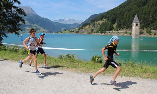 Reschenseelauf - Giro Lago di Resia - Kinderlauf (Copyright © 2015 Reschenseelauf)
