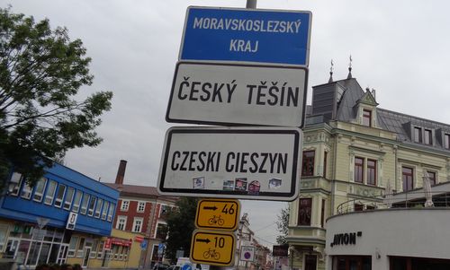 Place name signs on the border between Cieszyn (Poland) and Český Těšín (Czech Republic) - Copyright © 2018 Hendrik Böttger / runinternational.eu