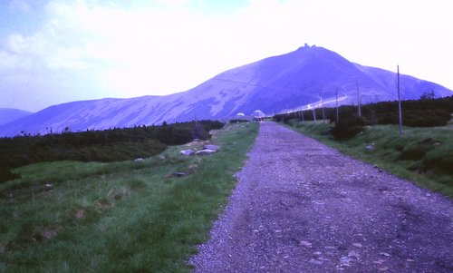 Śnieżka (Czech: Sněžka; German: Schneekoppe), Poland, in the early 1990s - Photo: Copyright © 2019 Hendrik Böttger / runinternational.eu)