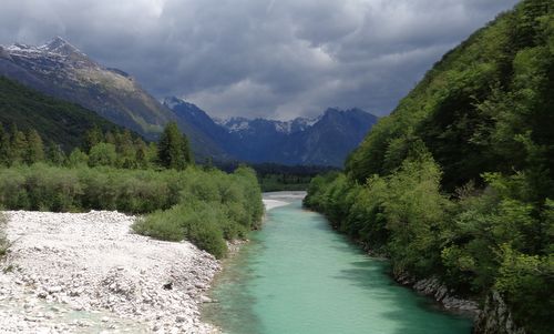 Bovec Marathon - the route runs along the Soča Valley (Copyright © 2017 Hendrik Böttger / runinternational.eu)