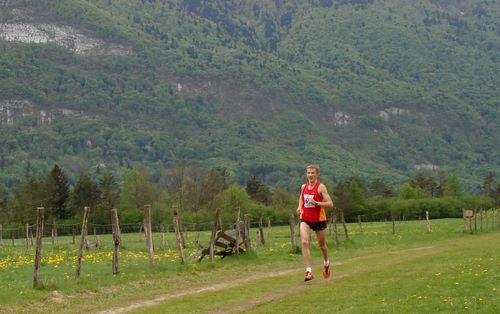 Bovec 2009 - 10km -  Tone Kosmač (Photo: Copyright © 2010 Hendrik Böttger / runinternational.eu)