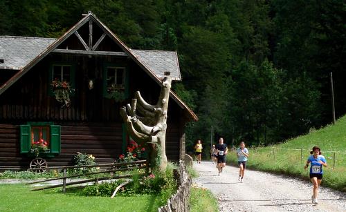 Tek po Dovžanovi soteski (Copyright © 2009 Hendrik Böttger / runinternational.eu)