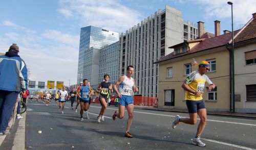 Ljubljana Marathon 2010 - at the World Trade Center (Copyright © 2010 runinternational.eu)