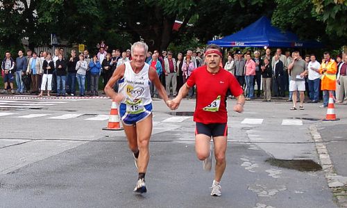 9. Tek po ulicah Radovljice 2009 (Copyright © 2009 Hendrik Böttger / runinternational.eu)