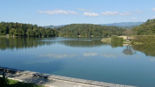 Šmartinsko jezero, near Celje, Slovenia (Copyright © 2011 runinternational.eu)