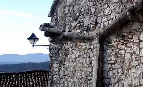 Old stone cottage in Štanjel