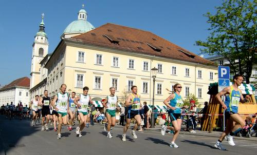 Tek trojk 2011, start of the 29km run (Copyright © 2011 runinternational.eu)