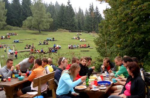 Lunch at Partizanski dom (Copyright © 2009 runinternational.eu)