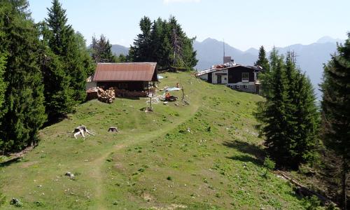 The Mojčin dom mountain hut on Vitranc, Kranjska Gora, Slovenia (Copyright © 2019 Hendrik Böttger / runinternational.eu)