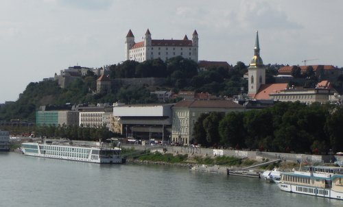 Bratislava Castle (Bratislavský hrad), Slovakia - Photo: Copyright © 2017 Hendrik Böttger / runinternational.eu