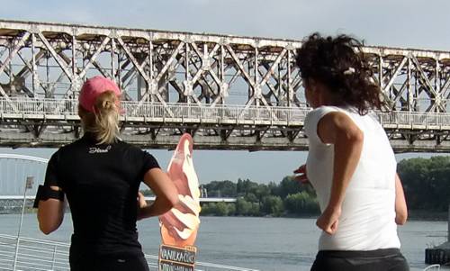 Runners on the River Danube in Bratislava (Copyright © 2013 Hendrik Böttger / Run International EU)