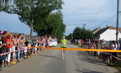 Michal Puškár, athlete of Slavia Trnava, winner of the Špačinský Trojuholník 2014 (Copyright © 2014 Marta Országhová)