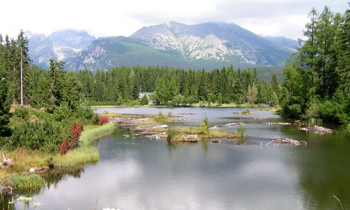 Nové Štrbské pleso, Slovakia (Author: Hugo / commons.wikimedia.org / Public Domain / Photo cropped by runinternational.eu)