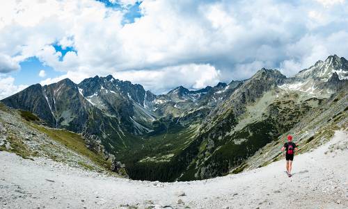 Tatry Running Tour, Štrbské Pleso, Slovakia - The route offers wide panoramic views of the High Tatras (Copyright © 2017 Tatry Running Tour)