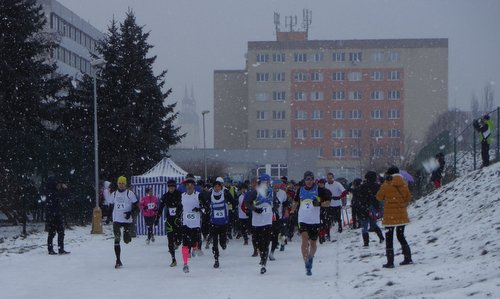 Trnavská bežecká trilógia, Slovakia - start at the premises of the AŠK Slávia Trnava (Copyright © 2016 Hendrik Böttger / runinternational.eu)